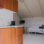 公寓 蓝屋公寓 *