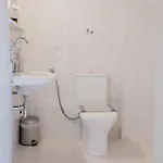 蓝屋公寓 * Vasilikí